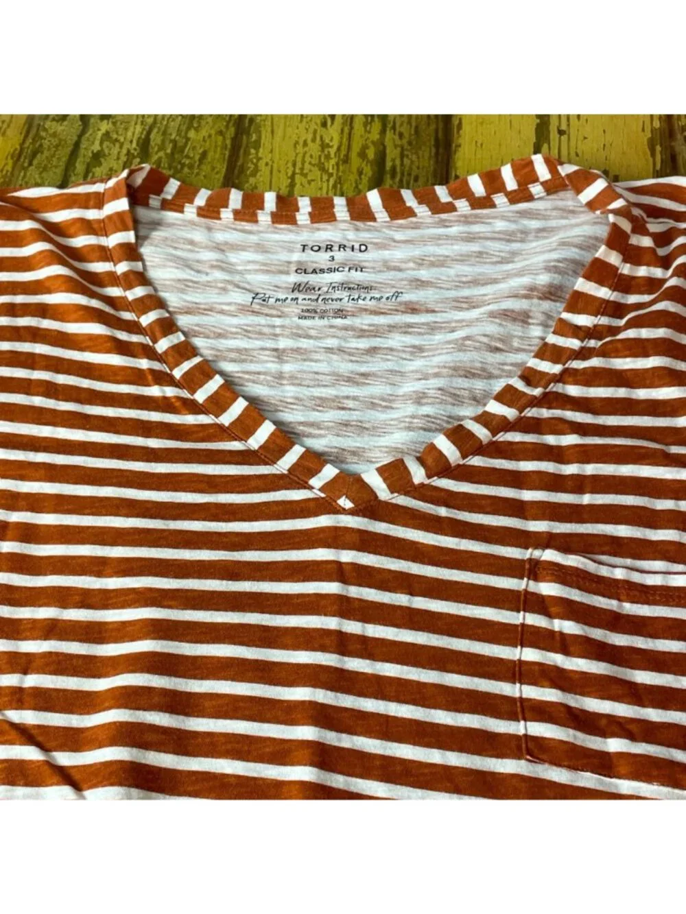 Torrid Classic Fit Slub Cotton Striped Pocket V-Neck T-Shirt Sz 3X Casual